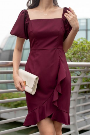 Cyra Square-Neck Puff Dress in Wine (MY)