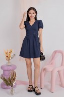 Yalene V-Neck Puff Dress in Navy (MY)