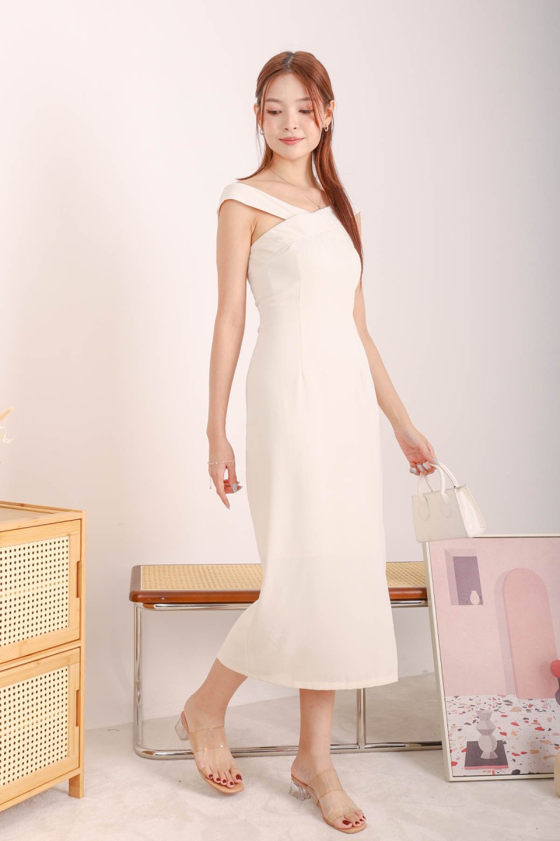 Laith Slit Sheath Dress in Cream