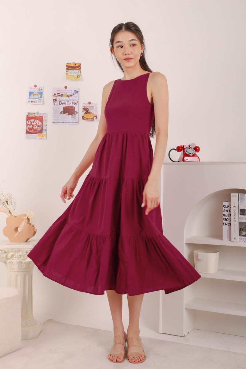 Alyssa Tiered Midi Dress in Wine