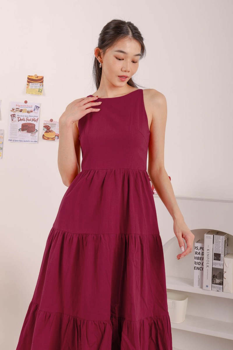 Alyssa Tiered Midi Dress in Wine