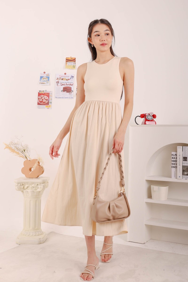 Cady Contrast Maxi Dress in Cream