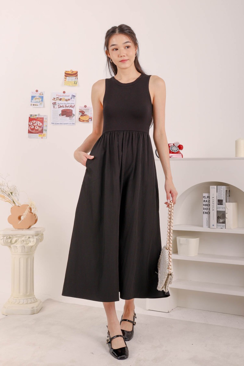 Cady Contrast Maxi Dress in Black