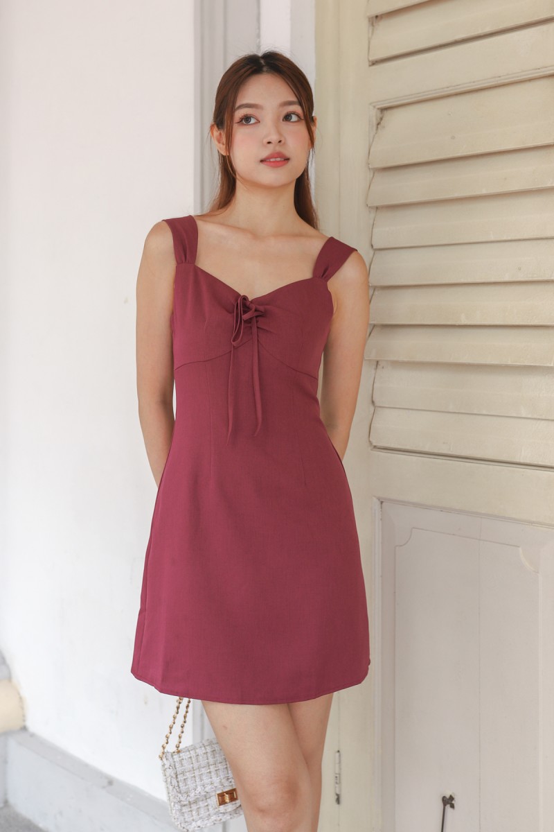 Aisha Ribbon Front Dress in Wine