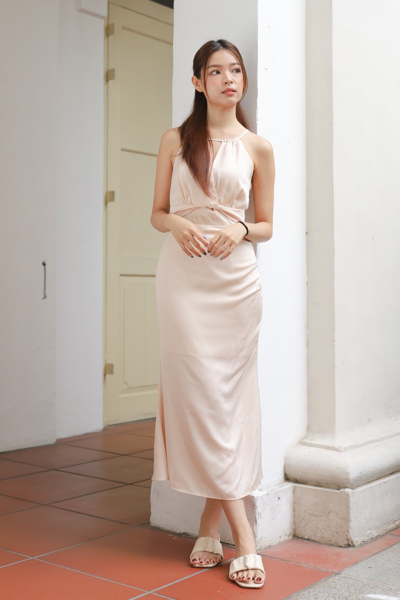 Laudya Satin Maxi Dress in Cream