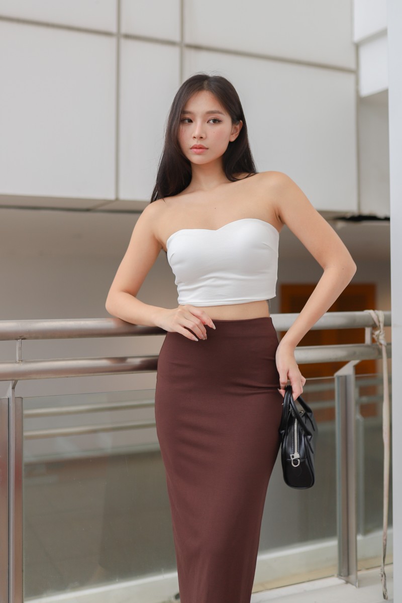 RESTOCK: Agile Sweetheart Padded Tube Top in White