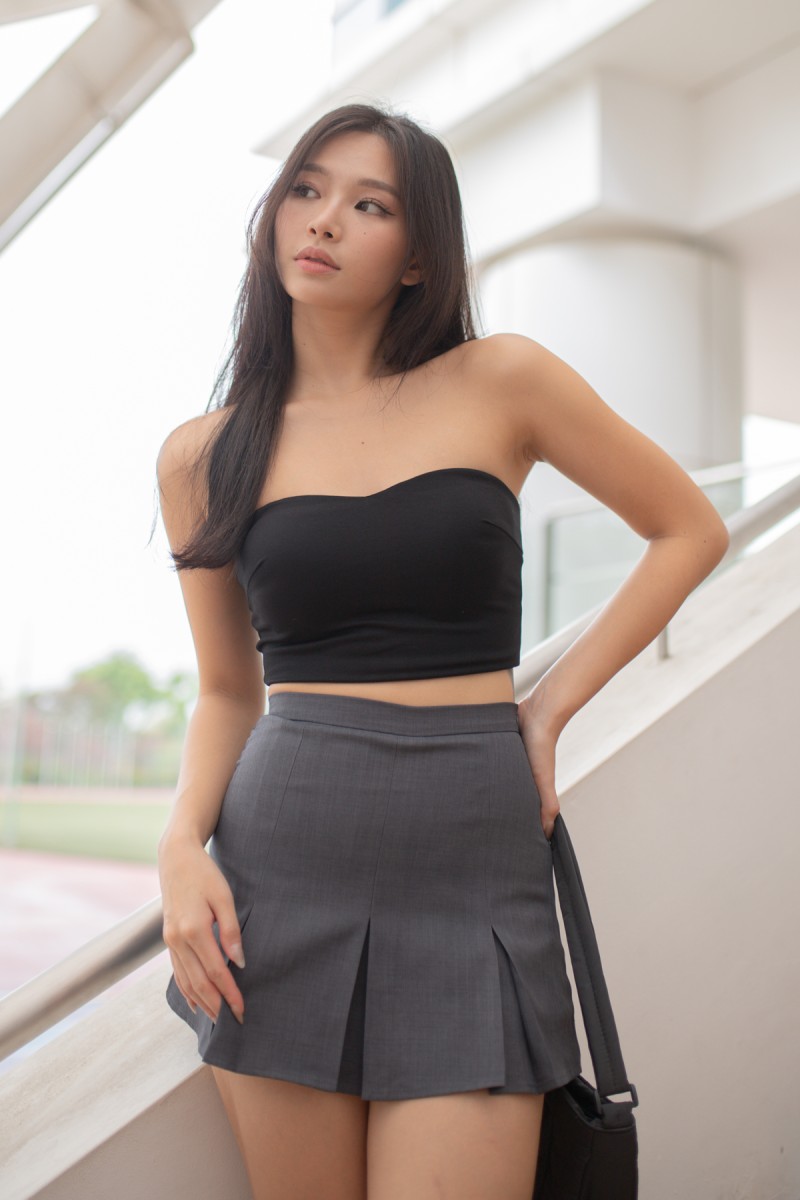 RESTOCK: Agile Sweetheart Padded Tube Top in Black