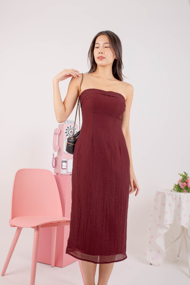 RESTOCK2: Qiselle Padded Tie-Straps Midi Dress in Wine