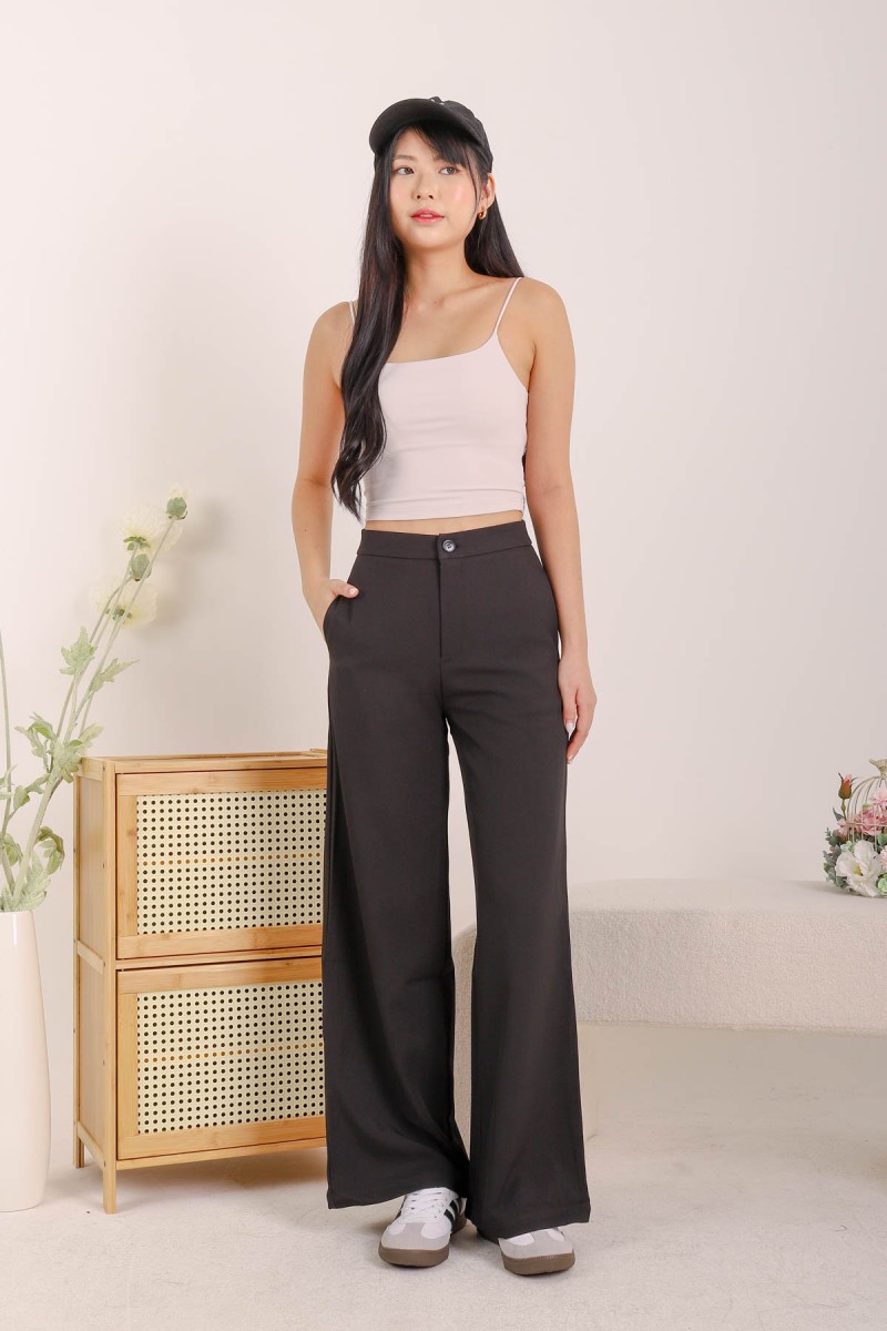 RESTOCK8: Niko Padded Basic Top in Periwinkle