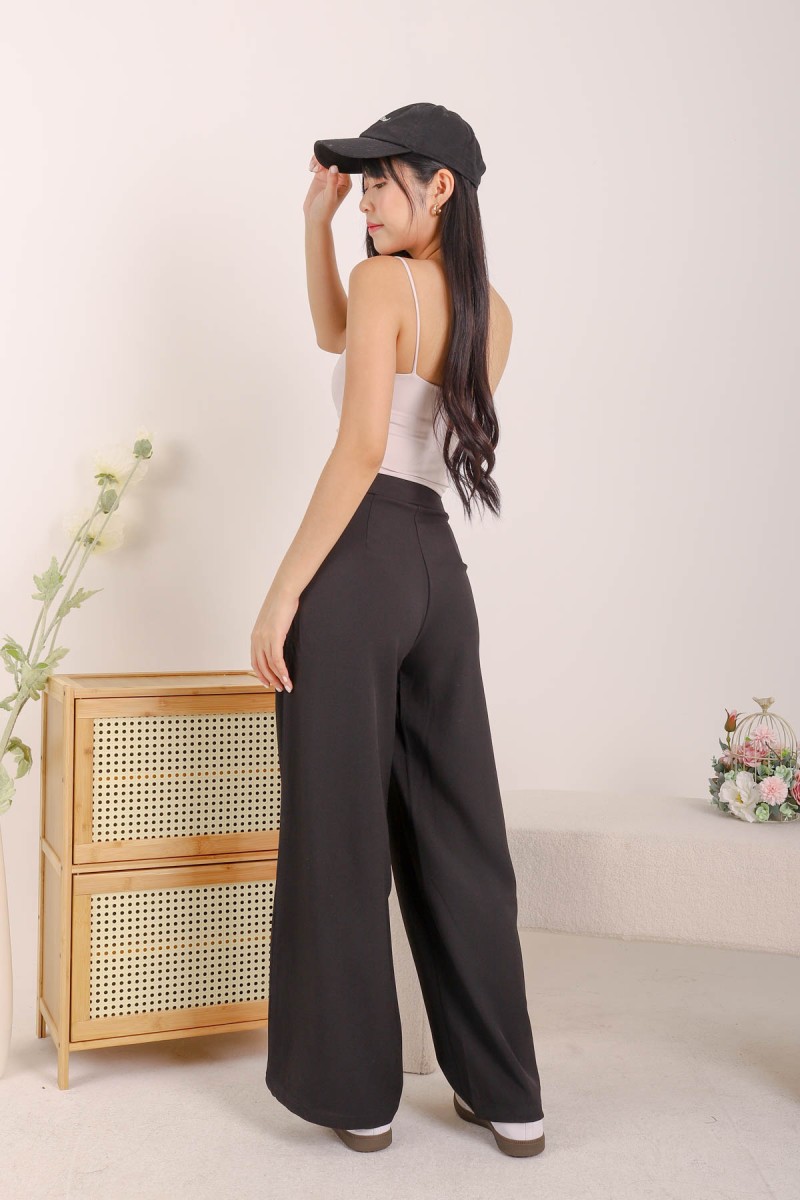 RESTOCK7: Niko Padded Basic Top in Periwinkle
