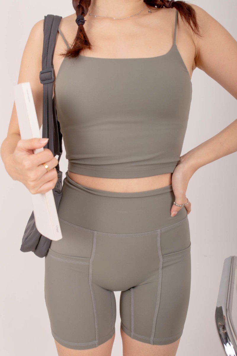 RESTOCK7: Niko Padded Basic Top in Olive