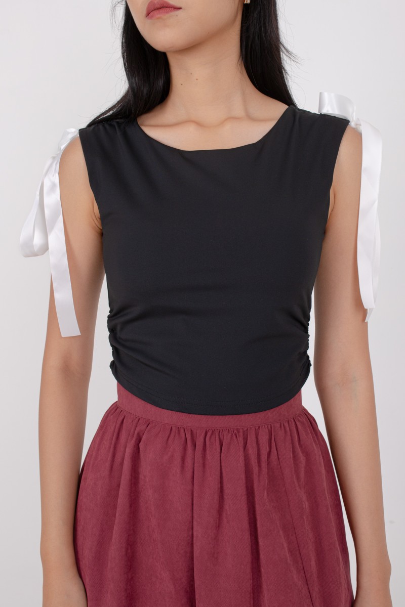 Vicky Ribbon Top in Black