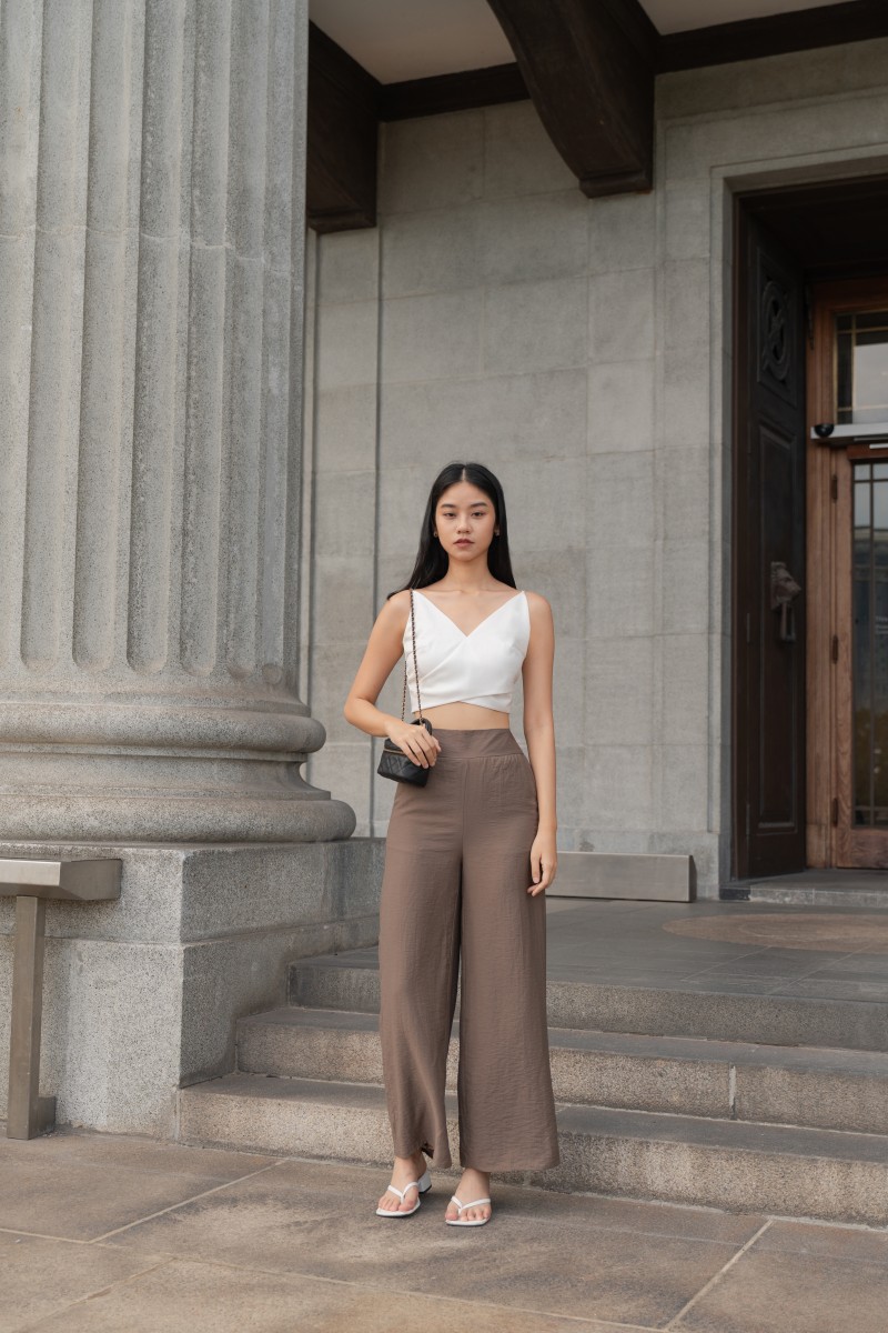 Nicki Linen Pants in Brown