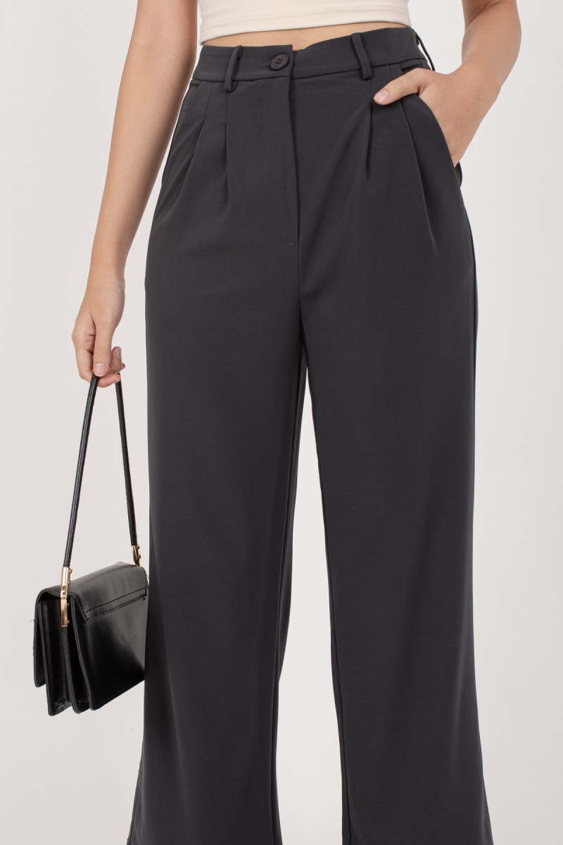 Kaoru Everyday Trousers in Black