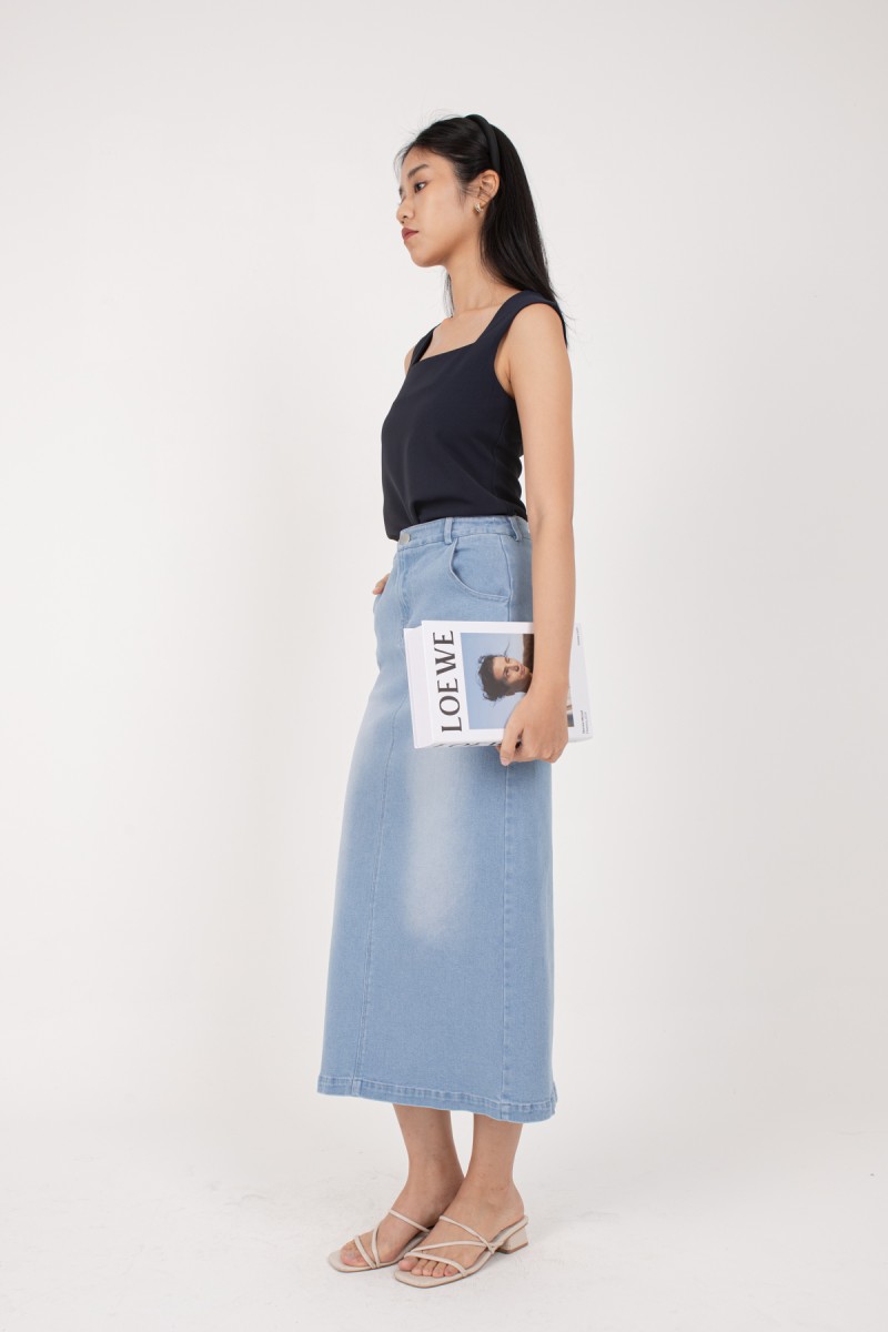 Terryn Square Neck Top in Navy