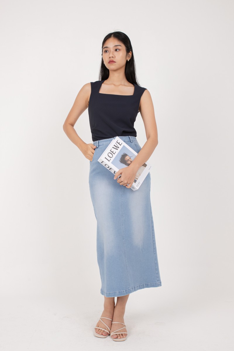 Terryn Square Neck Top in Navy
