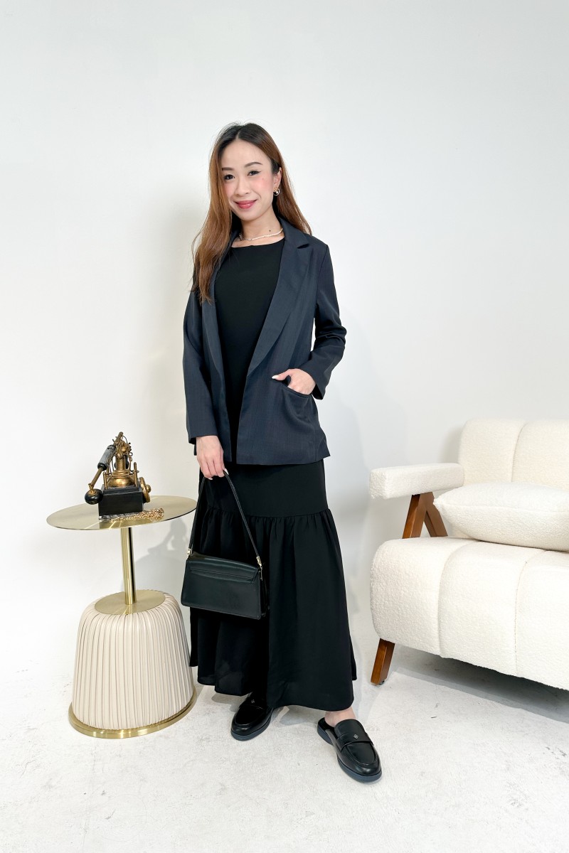 RESTOCK: Whitley Essential Blazer in Navy