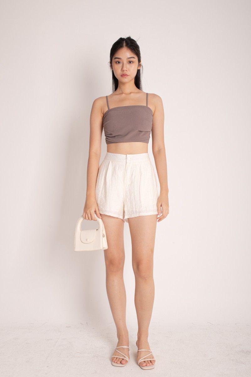 Tonya Linen Shorts in Cream