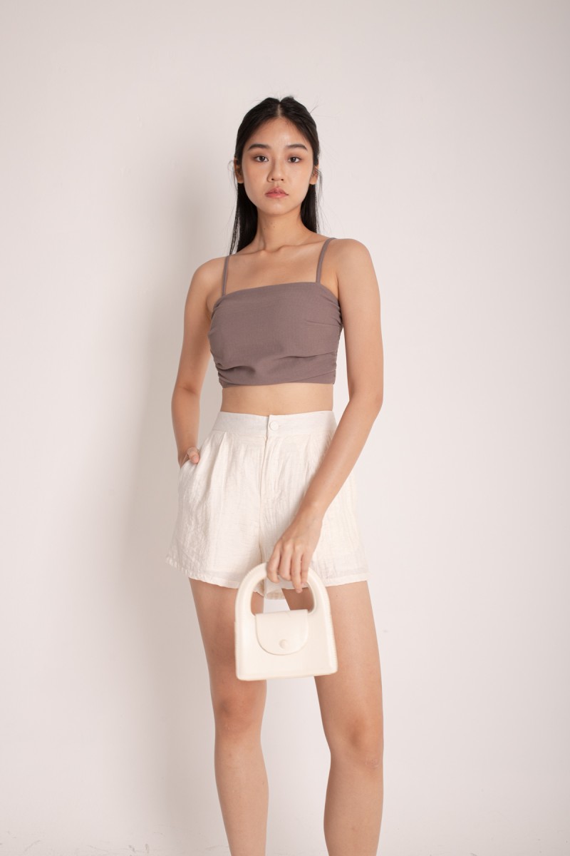 Tonya Linen Shorts in Cream