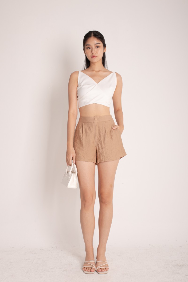 Tonya Linen Shorts in Tan