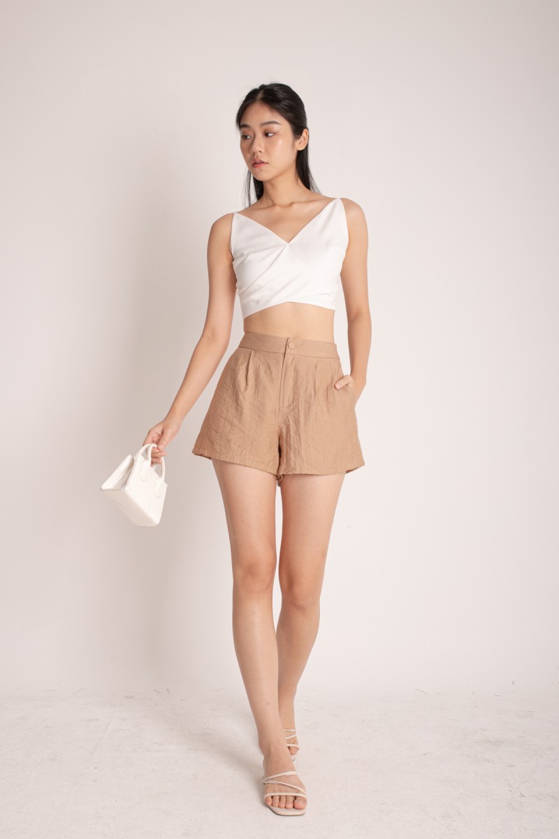 Tonya Linen Shorts in Tan