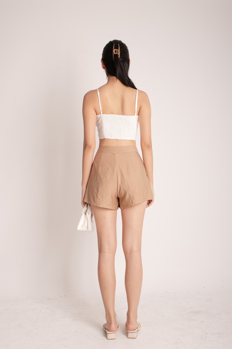 Tonya Linen Shorts in Tan