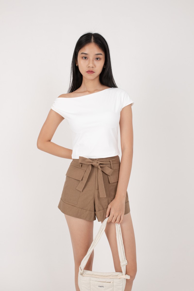 RESTOCK: Finlay Side Twist Top in White