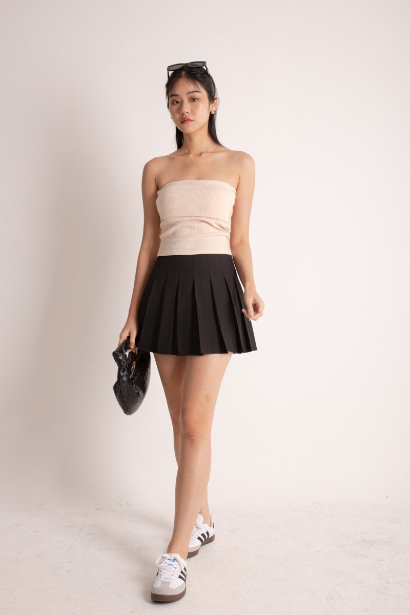 Leticia Pleated Skirt in Black