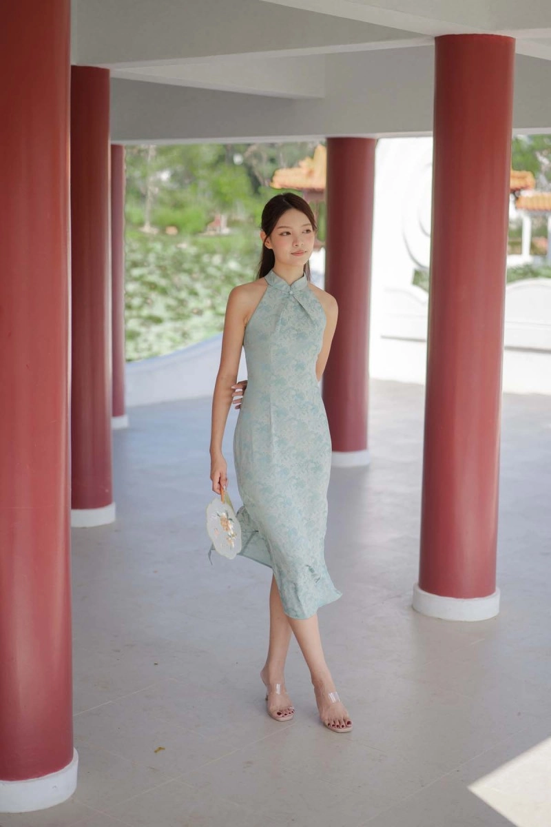 Huan Cheongsam Midi Dress in Jade