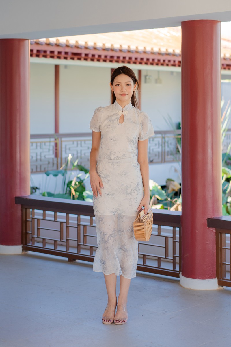 Lea Maine Cheongsam Midi Dress in Blue