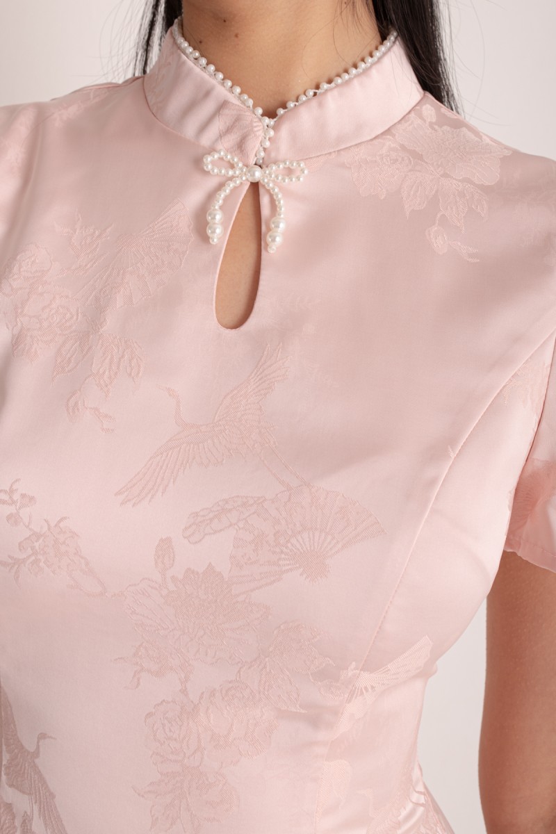 Tian Embossed Sleeved Cheongsam Dress in Pink