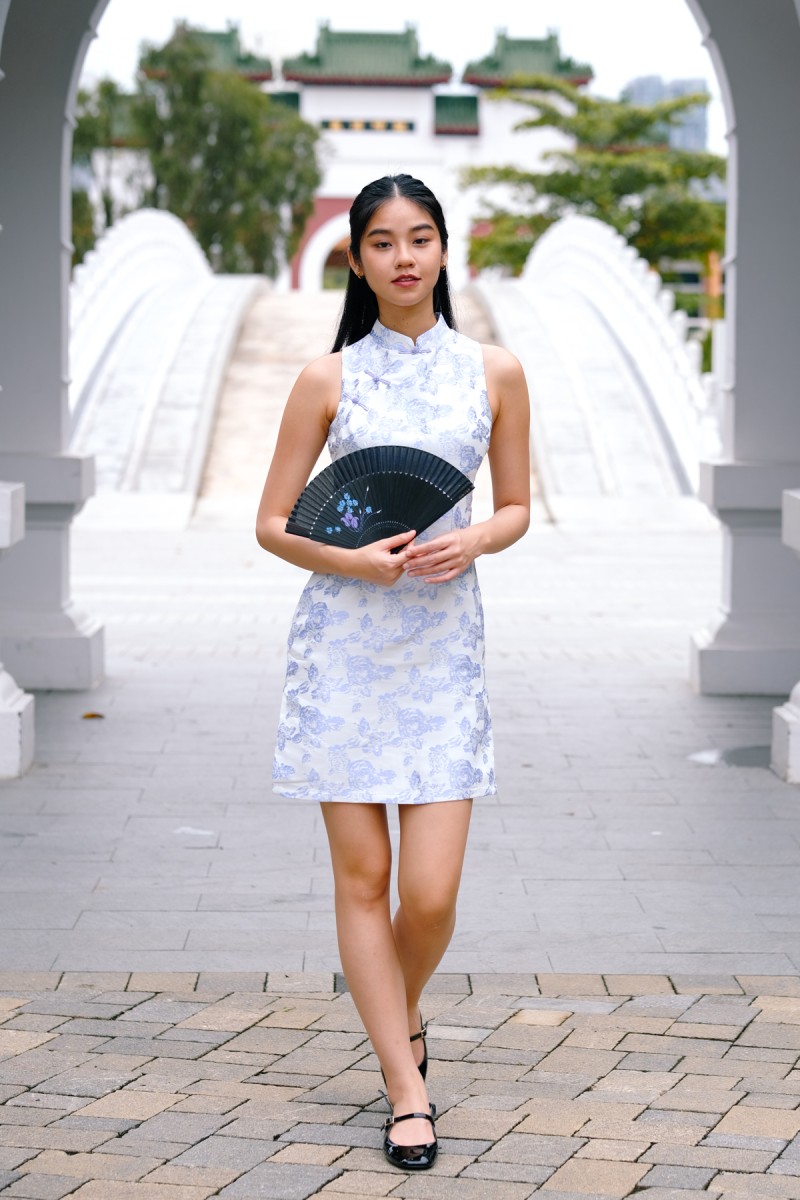 Hui Embossed Floral Cheongsam in Blue