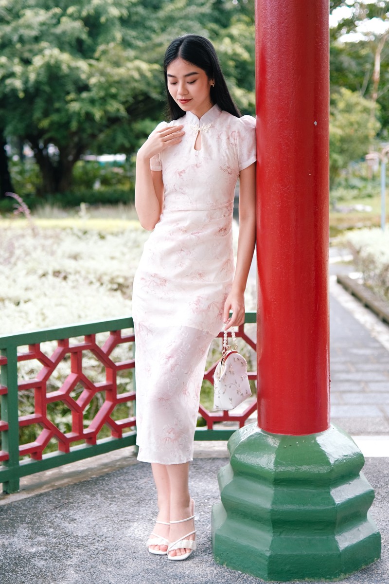 Lea Maine Cheongsam Midi Dress in Pink