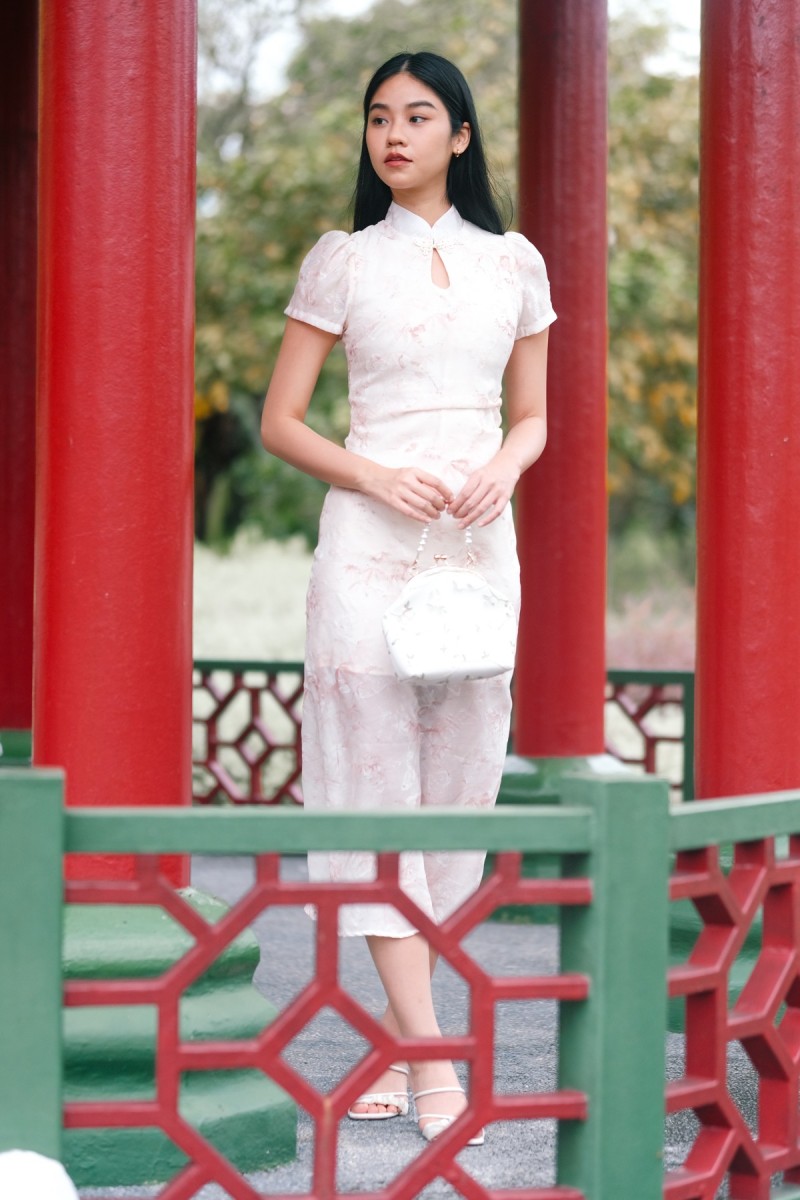 BACKORDERS: Lea Maine Cheongsam Midi Dress in Pink