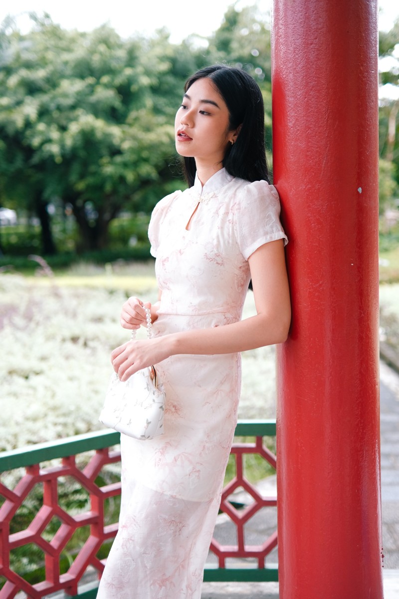 BACKORDERS: Lea Maine Cheongsam Midi Dress in Pink