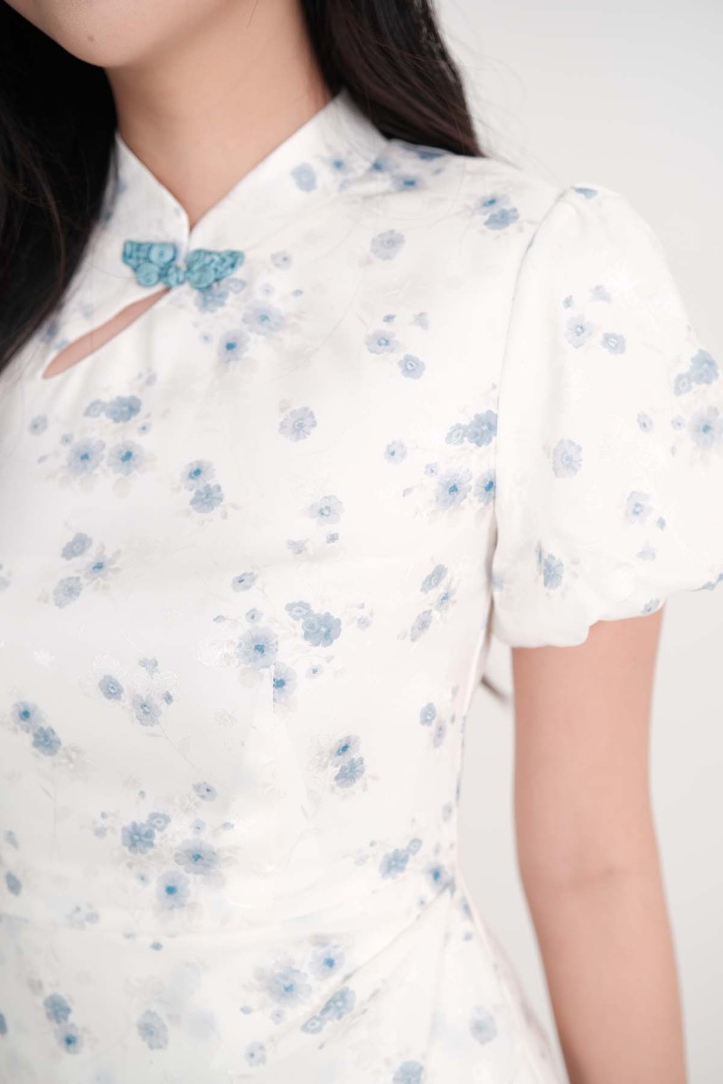 Meadow Floral Printed Cheongsam in Blue