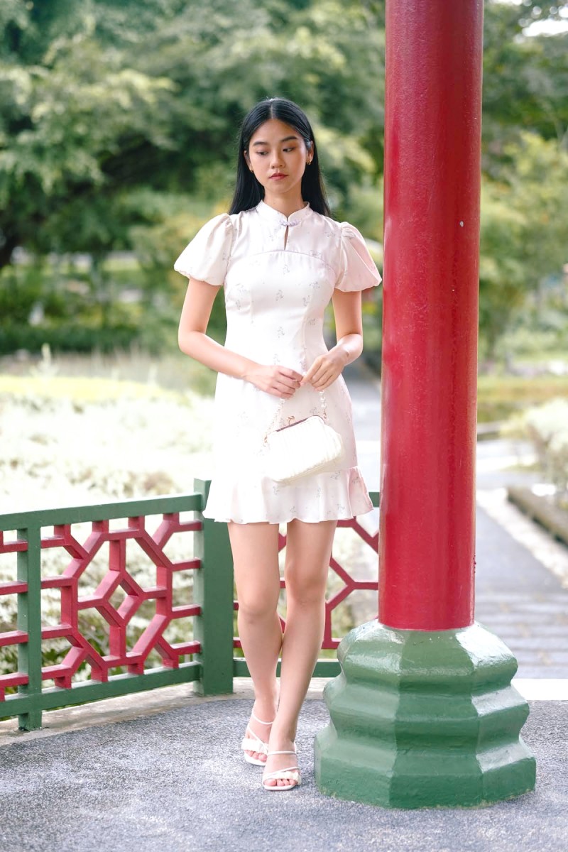 Xin Floral Puff Sleeve Cheongsam in Lilac