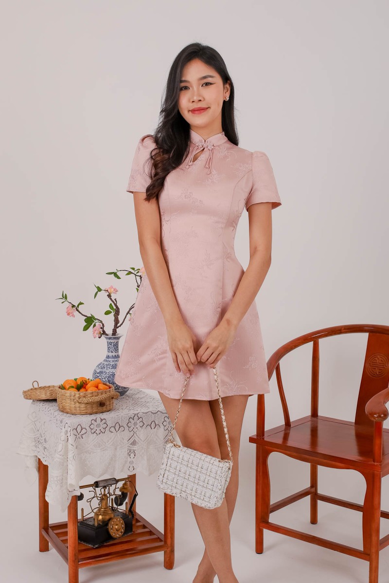 RESTOCK4: Rong Embossed Puff Cheongsam in Blush