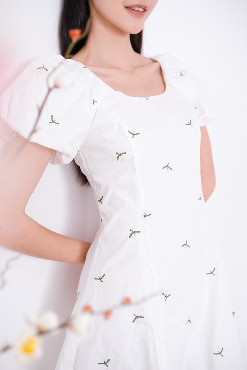 Daycee Floral Embroidered Puff Sleeve Dress in White