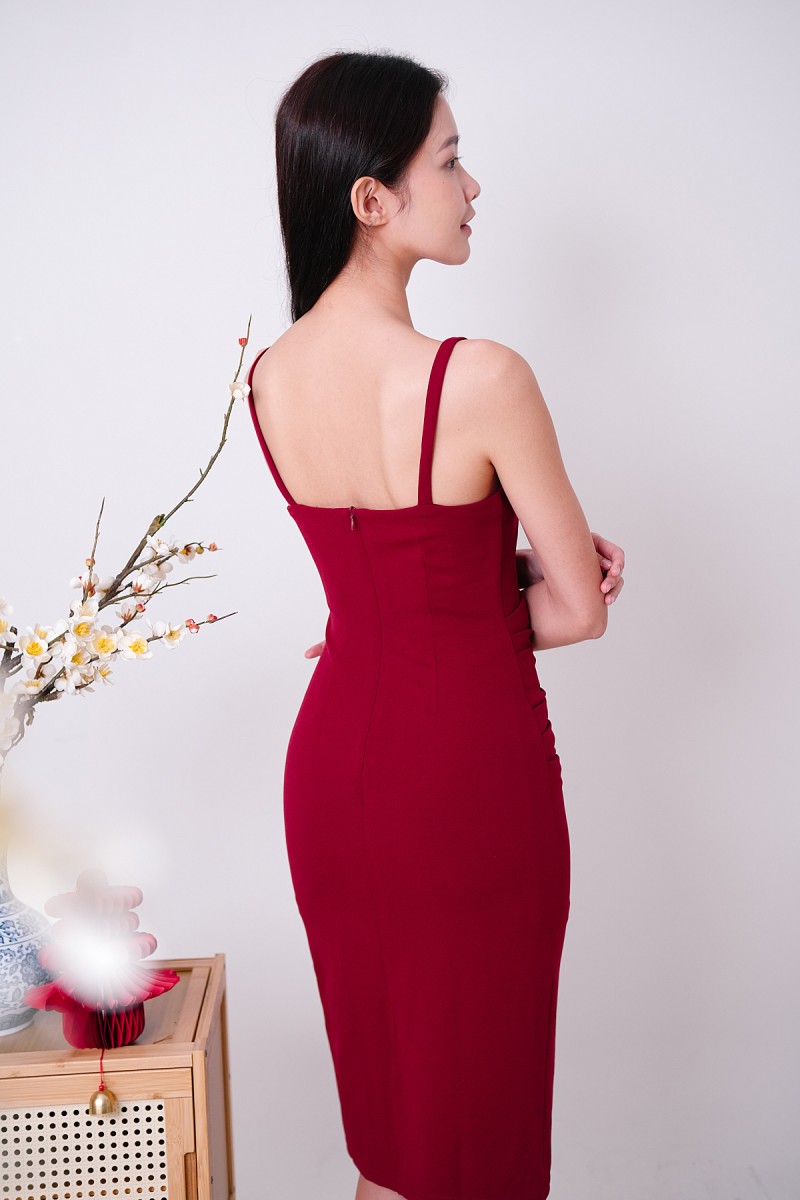 Linsey Ruched Dress in Wine