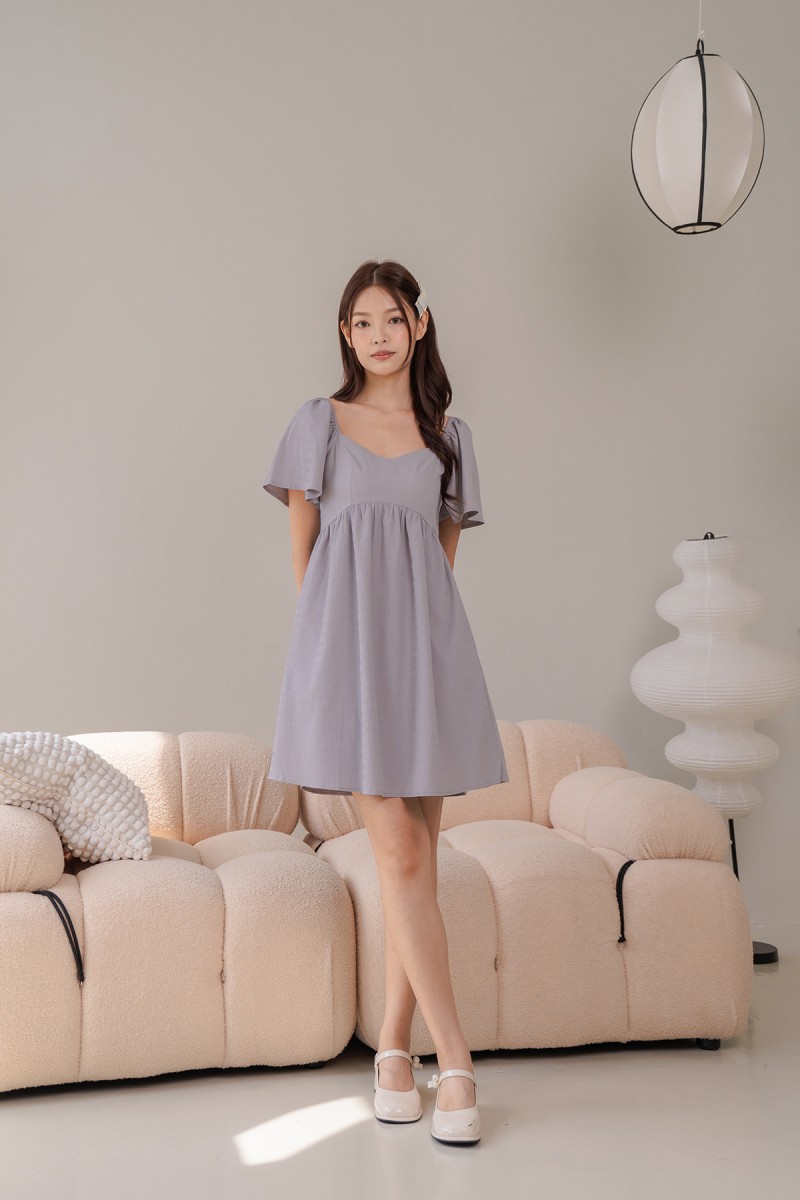 Juno Sweetheart Flutter Sleeve Dress in Lilac