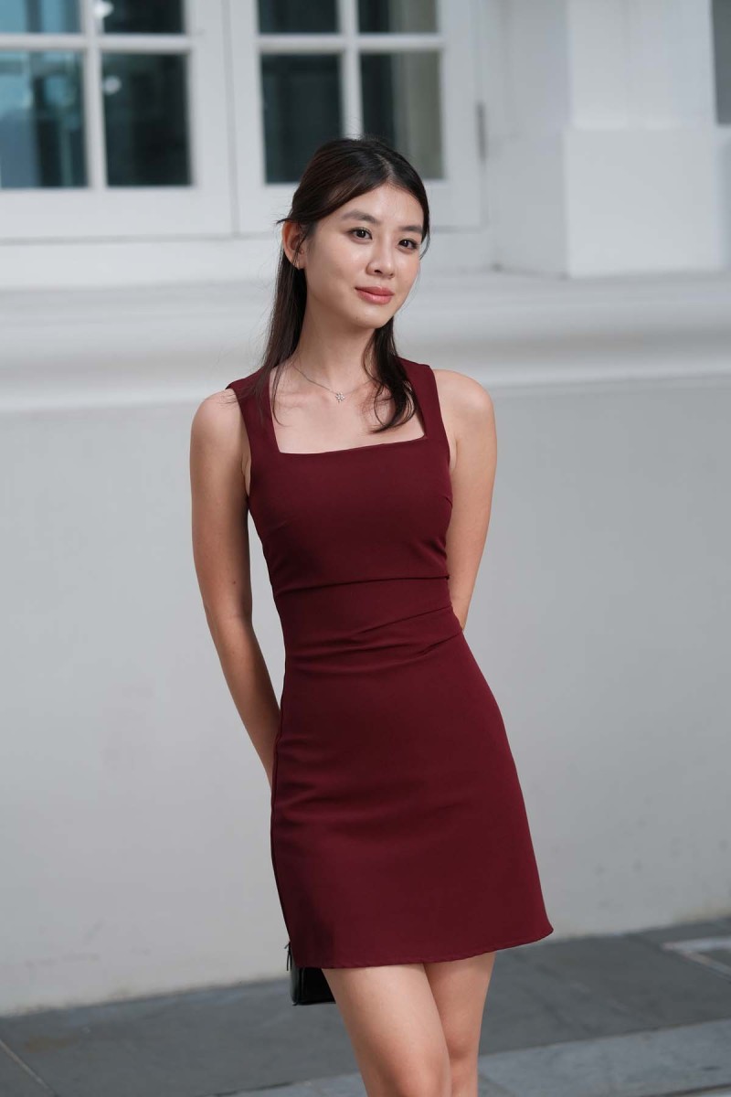 Lilianna Ruched Work Dress in Wine