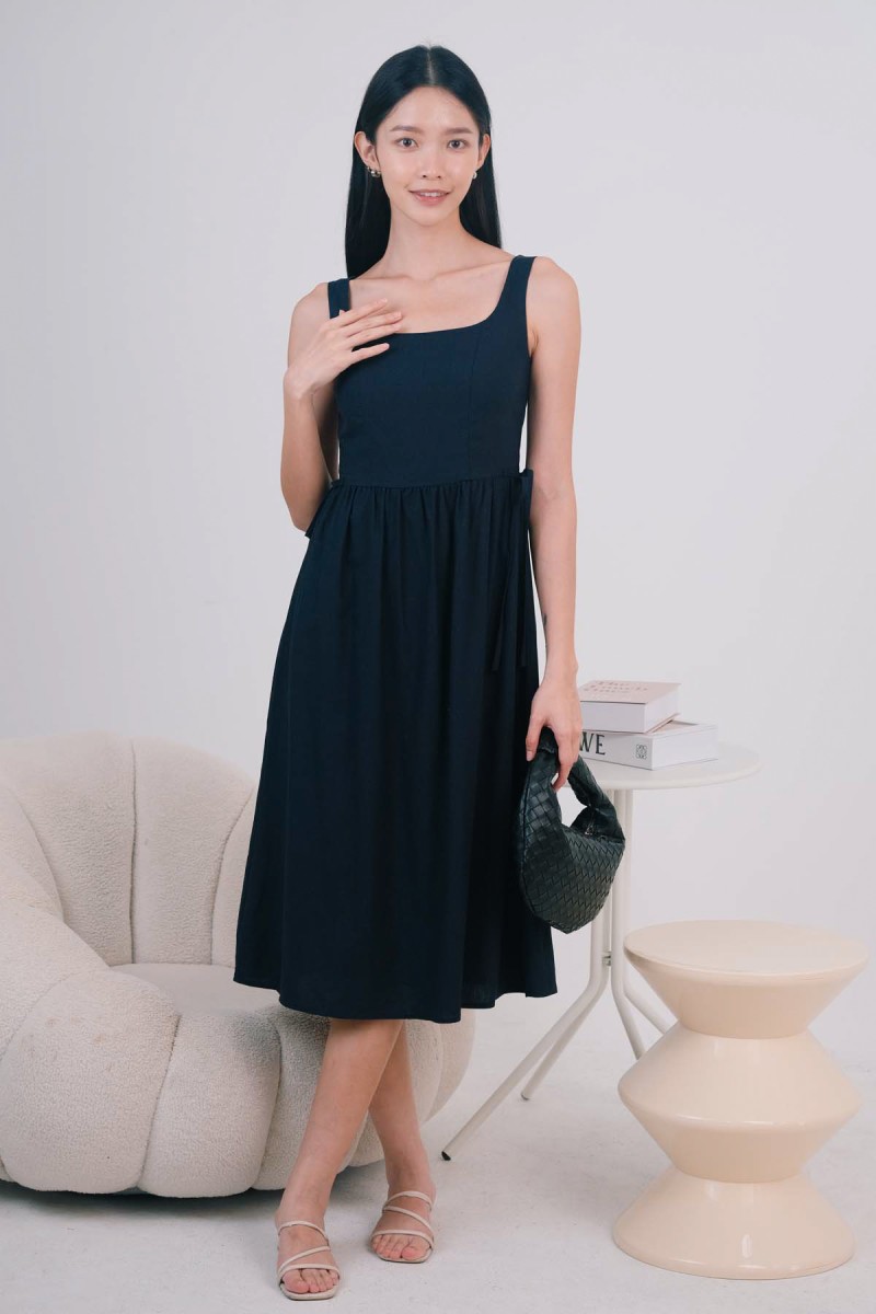 Ellada U-Neck Midaxi in Navy