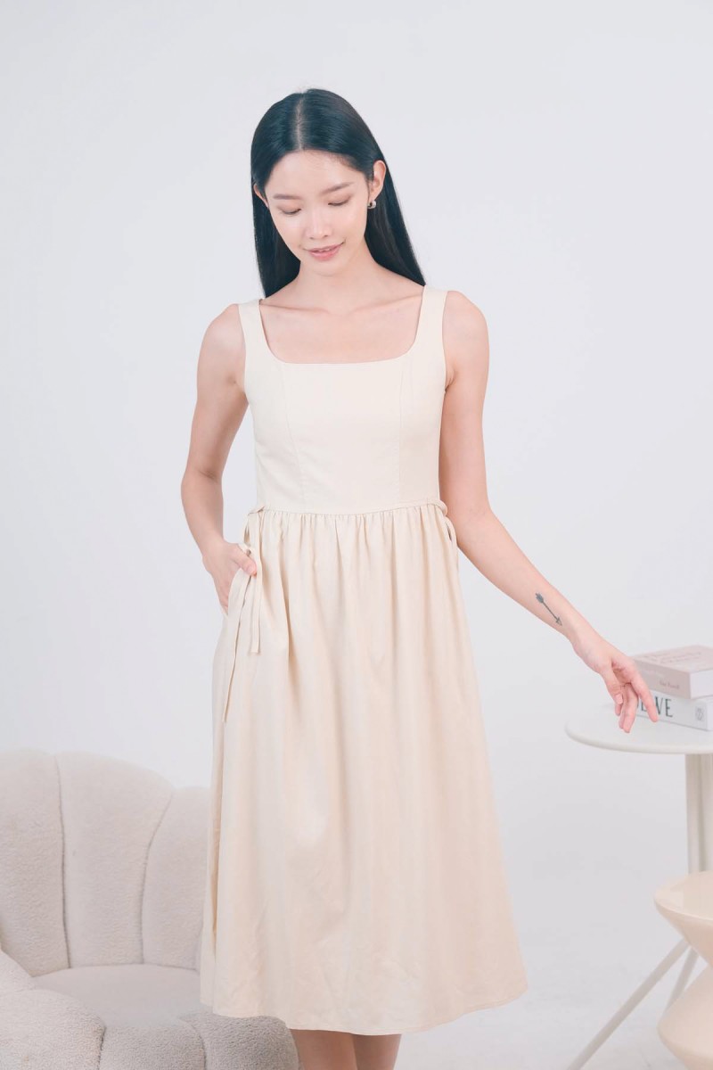 Ellada U-Neck Midaxi in Cream