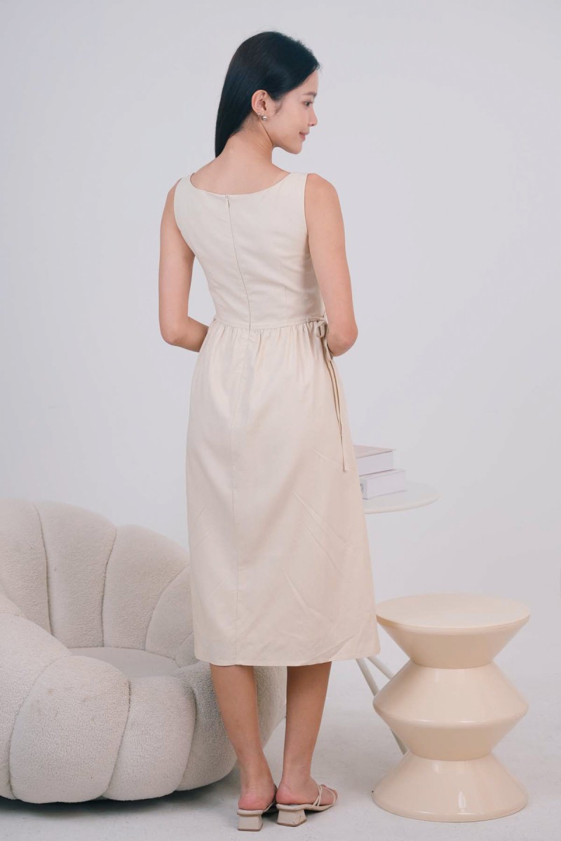 Ellada U-Neck Midaxi in Cream