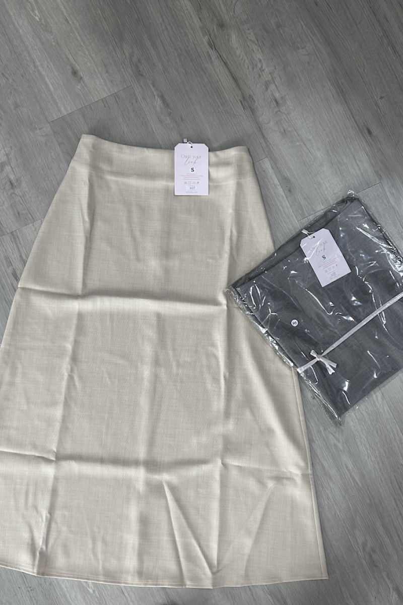 UL 34320 Skirt in Cream