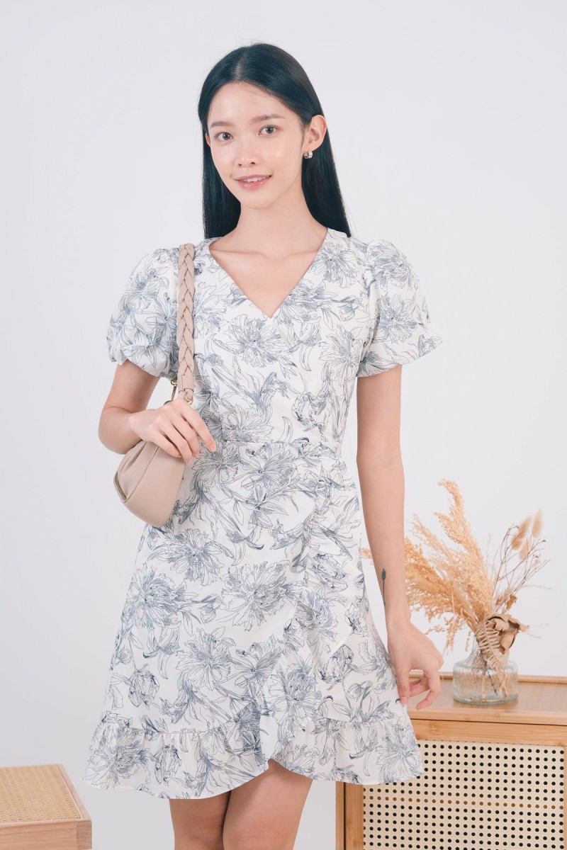 Megan Floral Puff Sleeve Dress in Navy