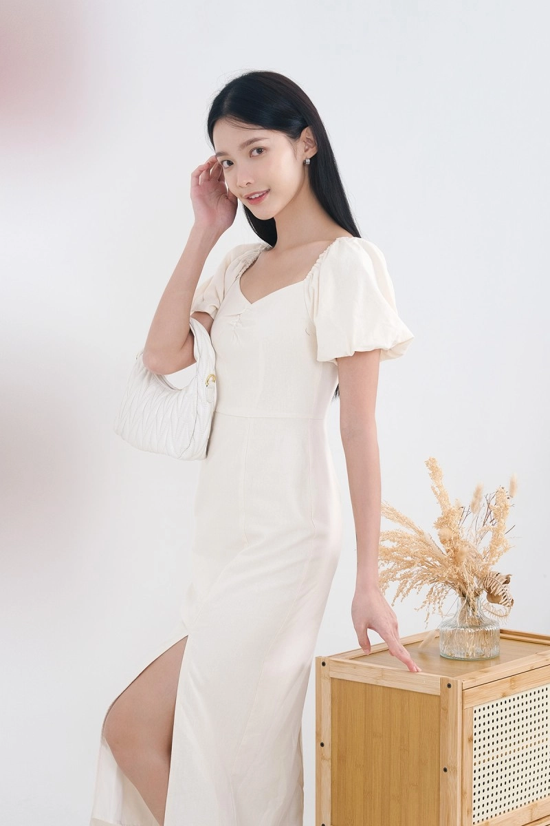 Elleria Puff Sleeve Midaxi Dress in Cream