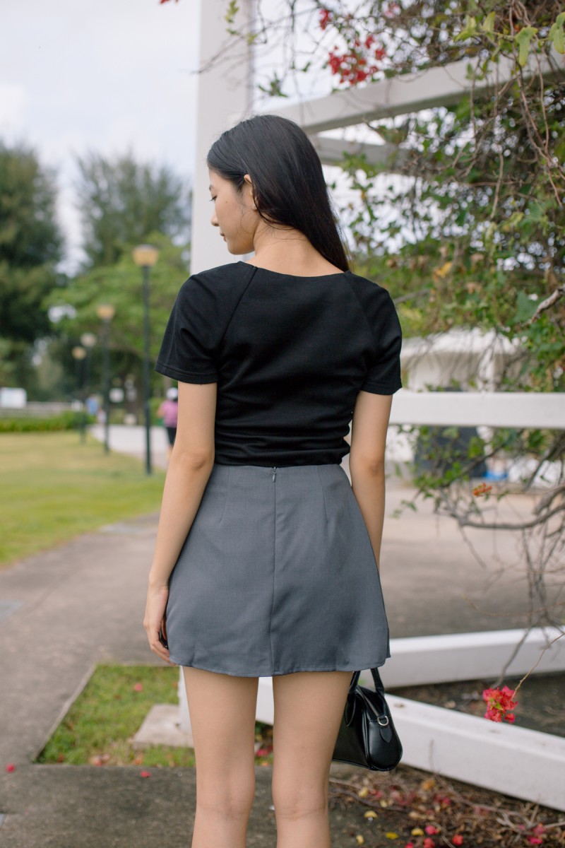 Serve Pleated Ribbon Skorts in Grey