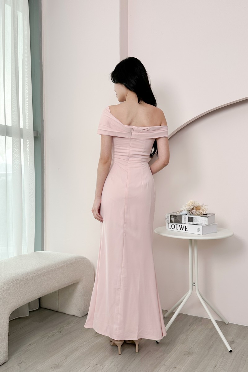 RESTOCK6: Viore Off-Shoulder Overlap Dress in Blush